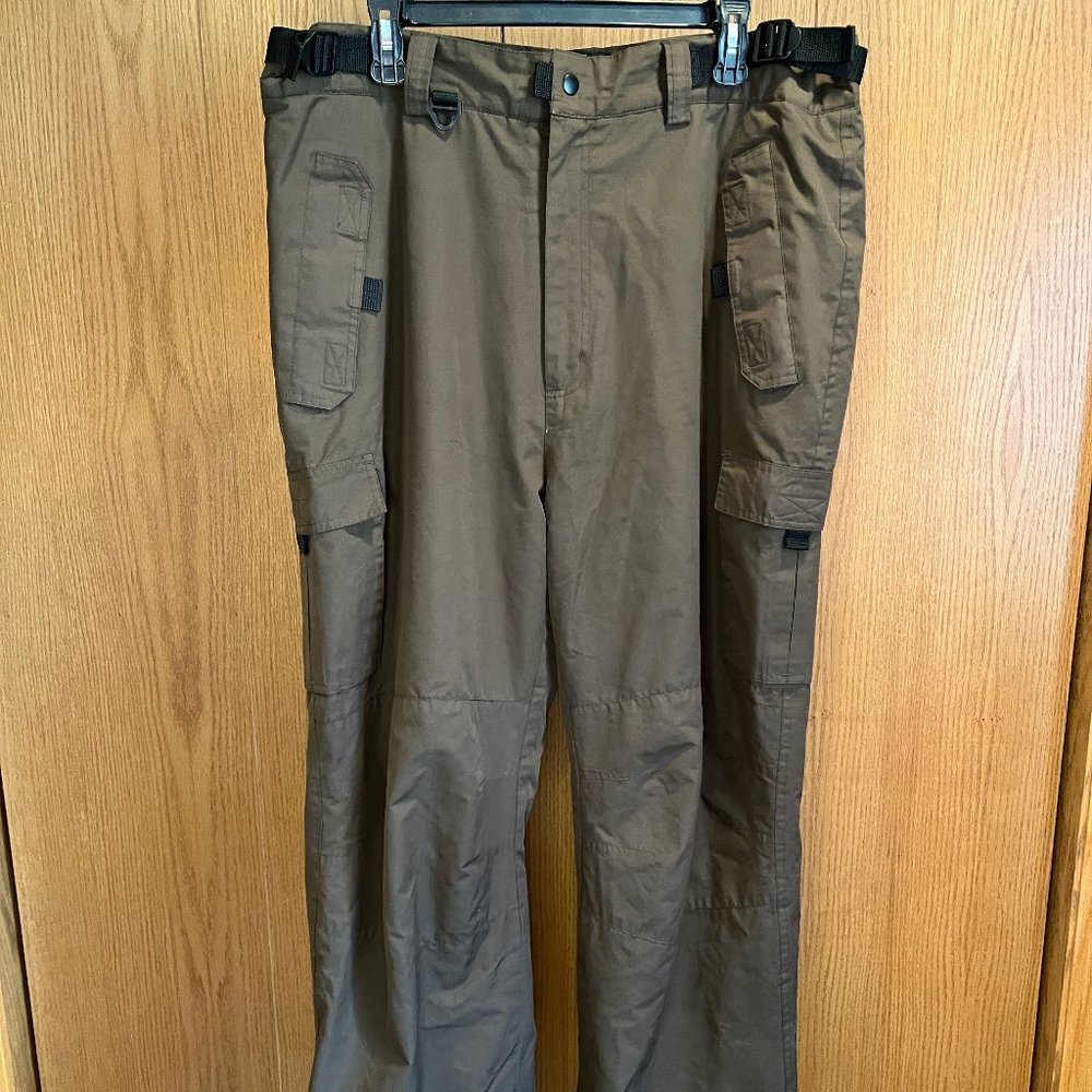 Turbine Outerwear Snow Pants in XL
